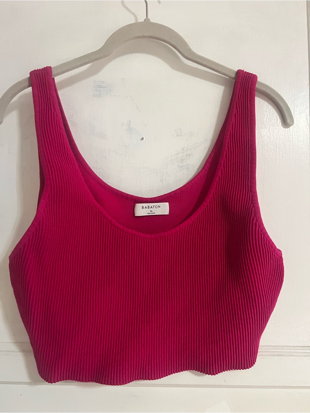 Babaton Hot Pink Ribbed Scoop Crop Tank
